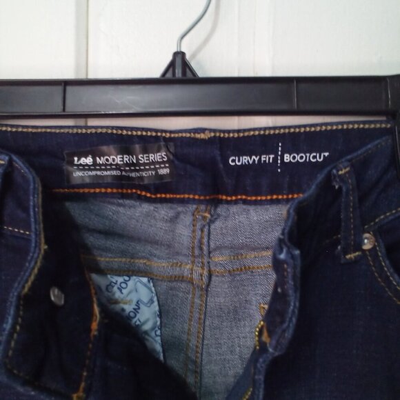 Lee Jeans Women 18 Long Curvy Fit Boot Cut Dark Wash Blue - Picture 10 of 16